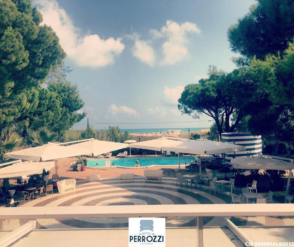 Hotel Perrozzi Vasto Exterior photo